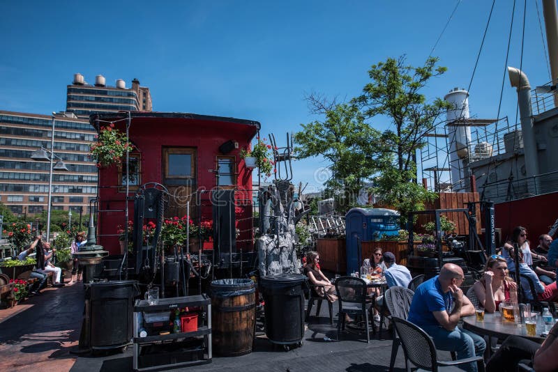 Frying Pan NYC editorial photo. Image of chelsea, peers 93363961