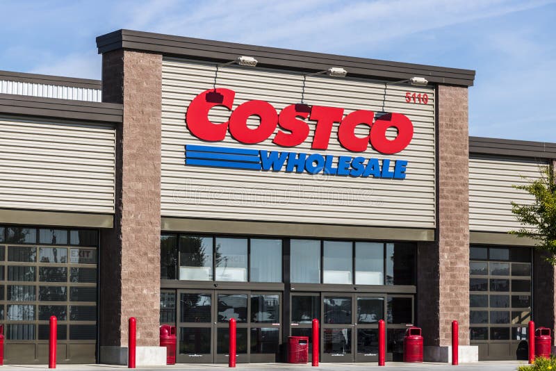 Ft. Wayne - Circa August 2017: Costco Wholesale Location. Costco Wholesale is a Multi-Billion Dollar Global Retailer X stock photo Ft. Wayne - Circa August 2017: Costco Wholesale Location. Costco Wholesale is a Multi-Billion Dollar Global Retailer X stock photo