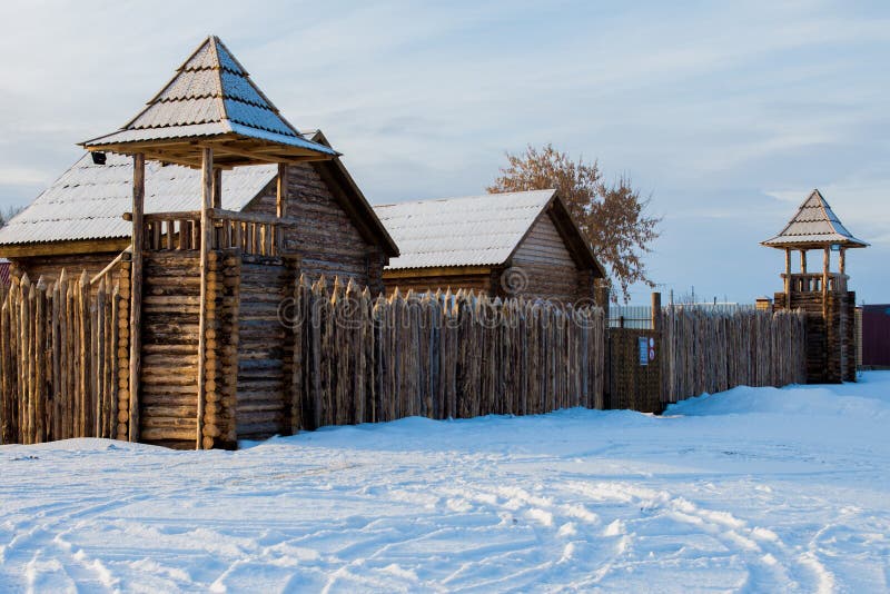 Fuerte de madera viejo imágenes de archivo libres de regalías Fuerte de madera viejo imágenes de archivo libres de regalías