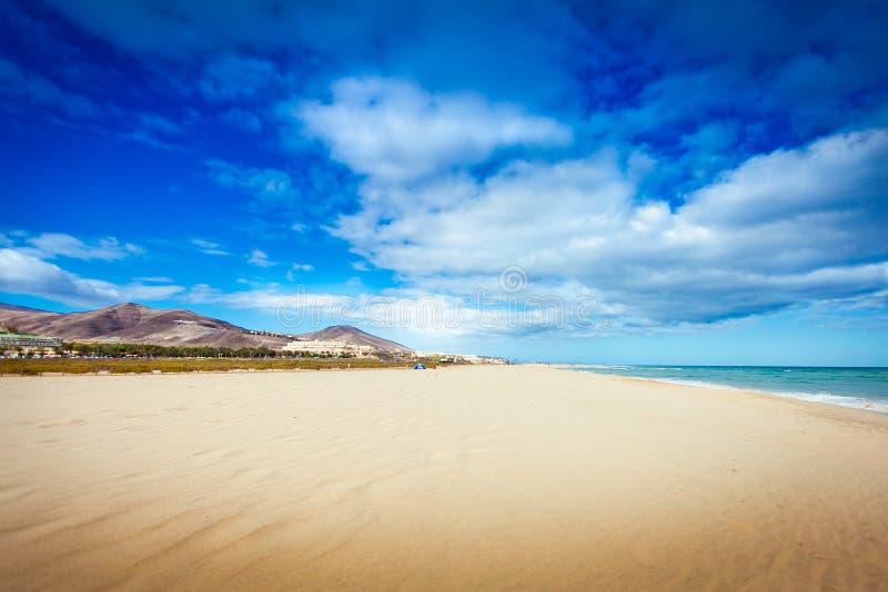 Fuerteventura latarni morskiej wyspy plaża