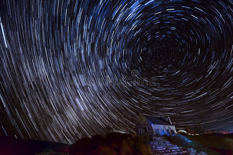 A fuga da estrela do lago Tekapo imagem de stock A fuga da estrela do lago Tekapo imagem de stock