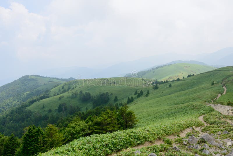 Fujimidai Highland sa nachádza v južnom cípe centrálnych Álp cez Achi obce v Prefektúre Nagano a Nakatsugawa v meste Gifu Prefektúra.