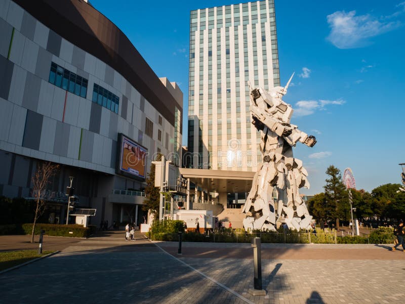 Full-size of RX-0 Unicorn Gundam at Diver City Tokyo Plaza in Od royalty free stock images Full-size of RX-0 Unicorn Gundam at Diver City Tokyo Plaza in Od royalty free stock images
