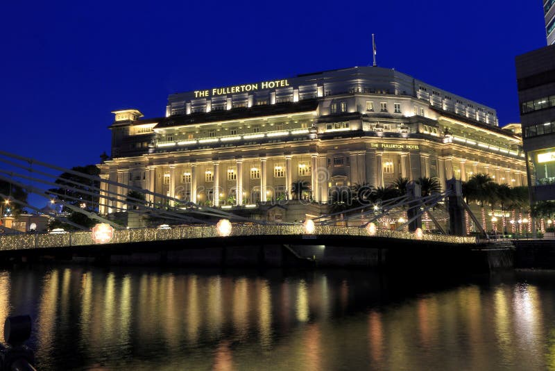 The Fullerton Hotel in the evening, Singapore