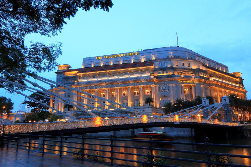 The Fullerton Hotel in the evening, Singapore