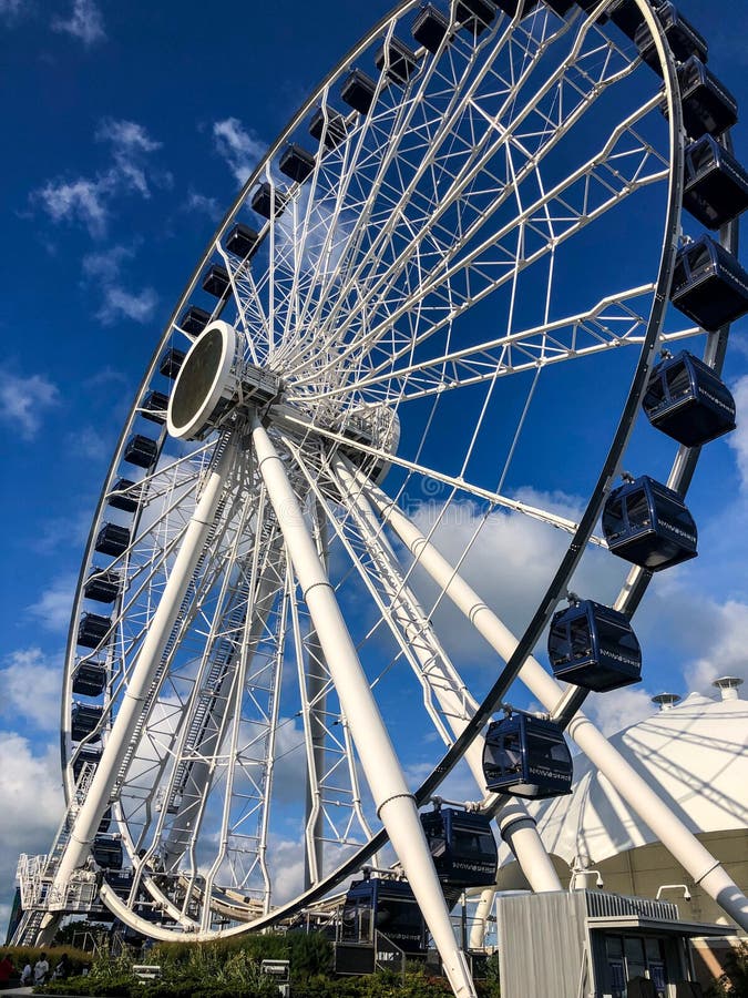 Centennial Wheel Ride at Navy Pier in Chicago, Illinois Stock Image