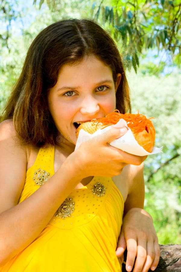 6+ Dog eat wallpaper Free Stock Photos StockFreeImages