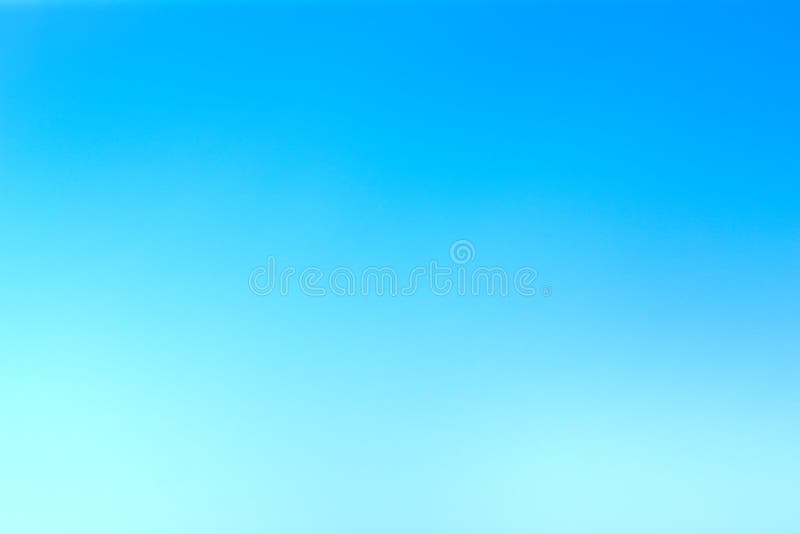Fundal albastru deschis pe nori și copiere spațiu royalty free stock photos