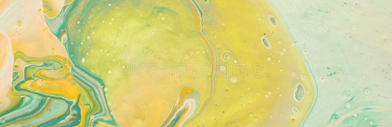 Fundal cu efect marbleizat. culori creative alb-gălbui și verde. vopsea frumoasă royalty free stock photo
