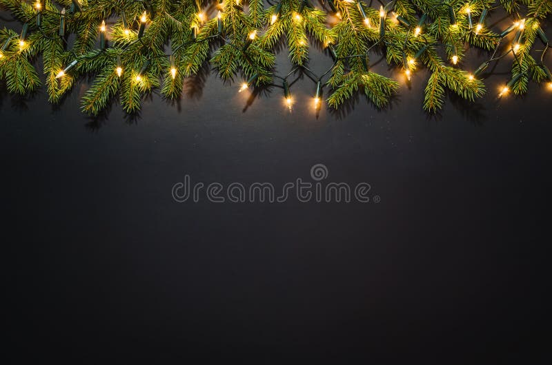 Fundo Da Decoração Do Natal Sobre O Quadro Preto Foto de Stock - Imagem de  textura, filial: 80640968