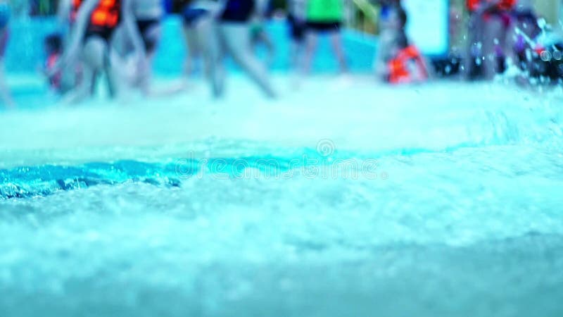 Fundo da água das ondas na piscina Água das ondas