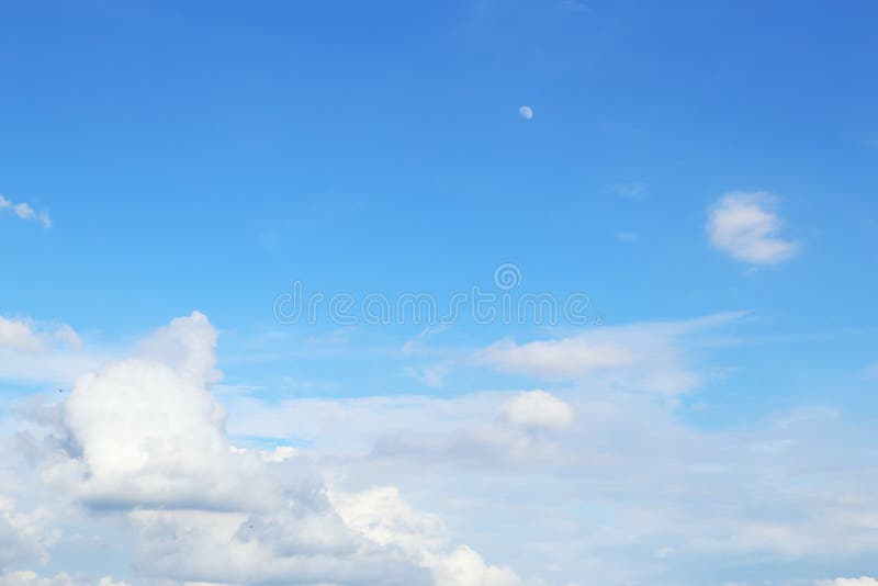Fundo do céu azul imagens de stock royalty free Fundo do céu azul imagens de stock royalty free