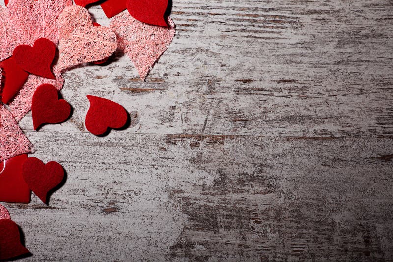 Foto de Blindado De Metal E Vidro Vermelho Corações e mais fotos de stock  de Amor - Amor, Aço, Aço Inoxidável - iStock