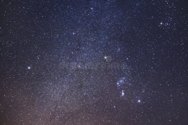 Fundo estrelado do céu E r imagens de stock royalty free Fundo estrelado do céu E r imagens de stock royalty free