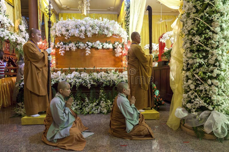 Funerale buddista fotografia stock editoriale. Immagine di divino