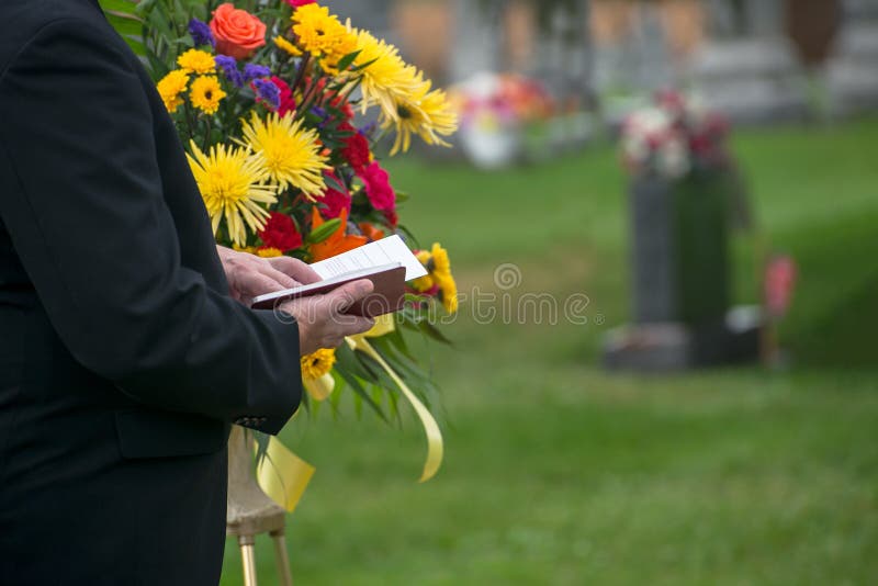 Funerale, servizio di sepoltura, morte, dolore