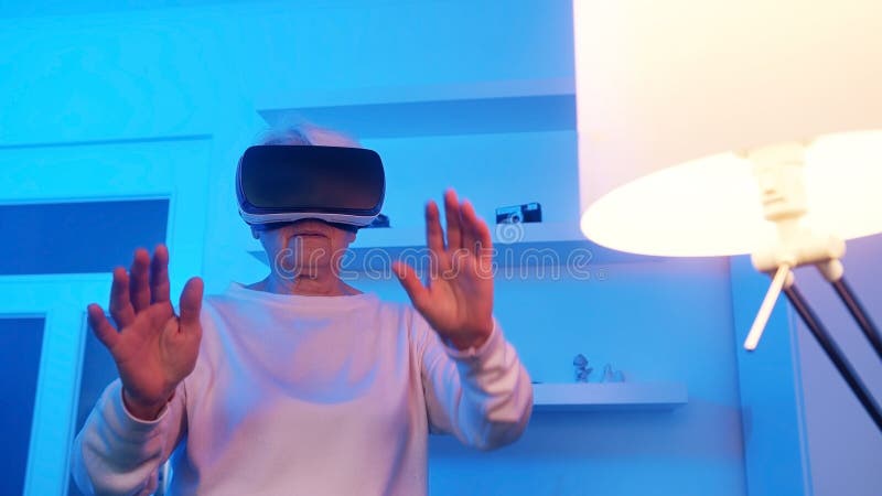 GRANNY 360° // VR 360° Virtual Reality Experience 