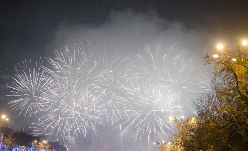 Fuochi d'artificio sui nuovi anni EVE
