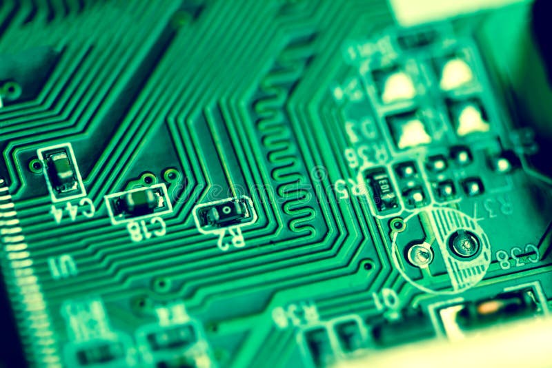 Fuoco selettivo della fine sul circuito elettronico del computer fotografie stock Fuoco selettivo della fine sul circuito elettronico del computer fotografie stock