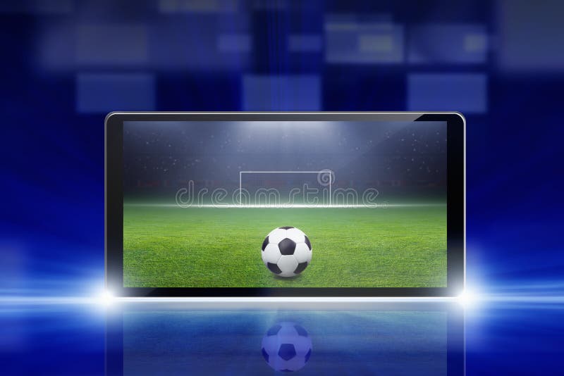 Jovens, Homens E Mulheres, Assistindo Ao Jogo De Futebol Online Através De  Videapp. Ecrã De Computador Portátil Pc Com Jogadores D Imagem de Stock -  Imagem de casa, digital: 227637335