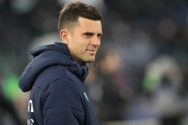 Thiago Motta Treinador Da Bologna Durante O Jogo Da Serie Italiana Uma Liga  Entre Salernitana Vs Bologna Final Result Salerni Foto de Stock Editorial -  Imagem de ataque, discurso: 272536383