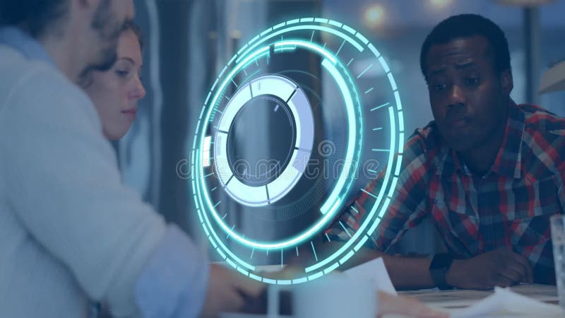 Futuristisk digital gränssnittanimering över olika team som samarbetar på kontoret lager videofilmer