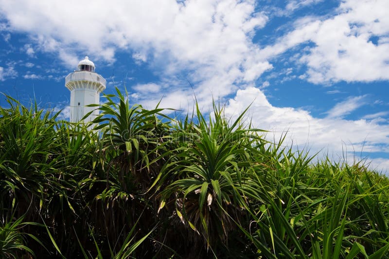 Fyren i HIGASHI HENNA Cape, Okinawa Prefecture /Japan royaltyfri foto Fyren i HIGASHI HENNA Cape, Okinawa Prefecture /Japan royaltyfri foto
