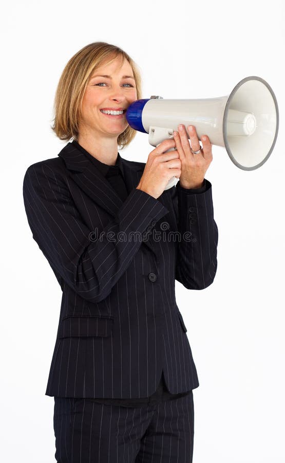 Fällige Geschäftsfrau mit einem Megaphon lizenzfreie stockfotografie Fällige Geschäftsfrau mit einem Megaphon lizenzfreie stockfotografie