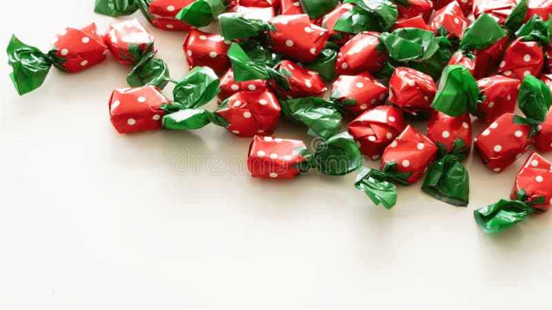 Färggodis och choklad Ramadan Kareem-koncept fotografering för bildbyråer