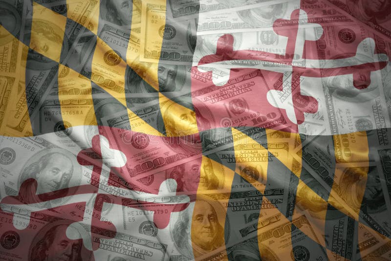 Färgrik vinkande maryland statlig flagga på en amerikansk dollarpengarbakgrund arkivfoton Färgrik vinkande maryland statlig flagga på en amerikansk dollarpengarbakgrund arkivfoton