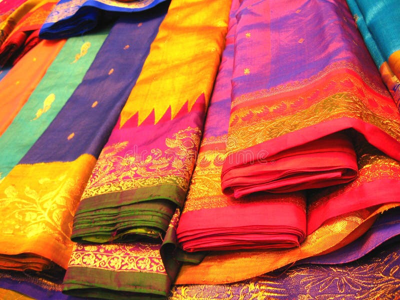 färgrika indiska sarees färgrika indiska sarees