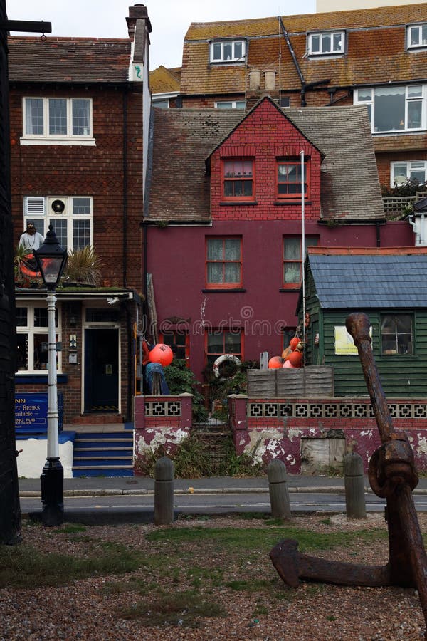 Färgrikt hus i Hastings den gamla staden östliga Sussex UK arkivfoton Färgrikt hus i Hastings den gamla staden östliga Sussex UK arkivfoton