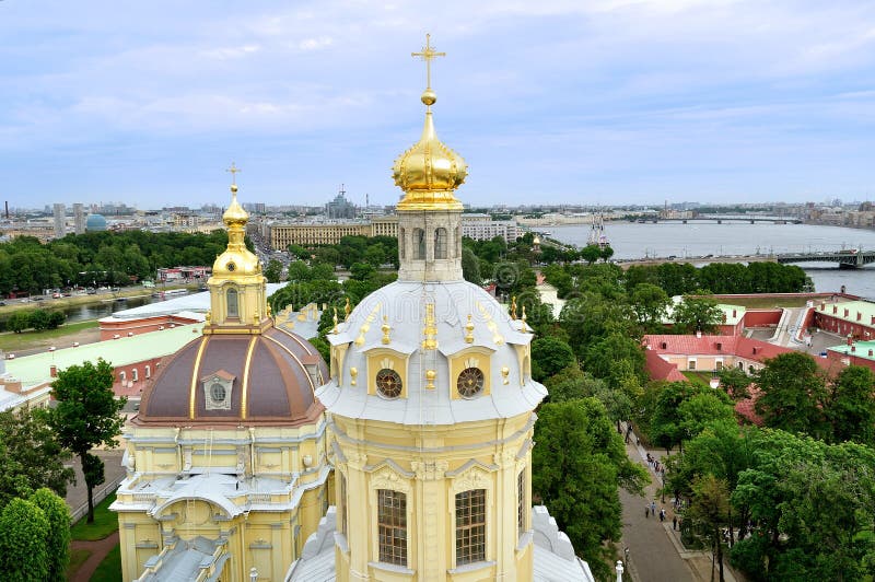 Fågels panorama för sikt för öga av St Petersburg, Ryssland arkivfoto Fågels panorama för sikt för öga av St Petersburg, Ryssland arkivfoto