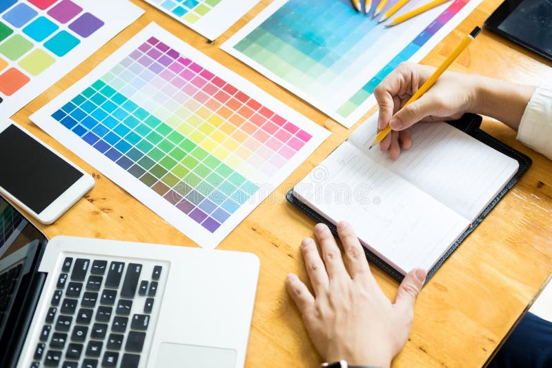 För desinerockupation för yrkesmässig idérik arkitekt grafiska choos arkivfoton För desinerockupation för yrkesmässig idérik arkitekt grafiska choos arkivfoton