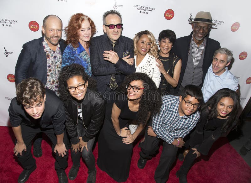 ` För Michael Dorf, Bonnie Raitt, Elvis Costello, Darlene Love, Bettye LaVette och Keb `-Mo, fotografering för bildbyråer ` För Michael Dorf, Bonnie Raitt, Elvis Costello, Darlene Love, Bettye LaVette och Keb `-Mo, fotografering för bildbyråer