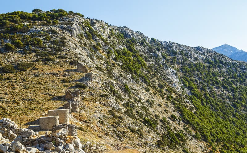 Fördärvar av encient väderkvarnar som byggs i det 15th århundradet Lassithi platå, Kreta, Grekland Mest typisk kännetecken av arkivfoto Fördärvar av encient väderkvarnar som byggs i det 15th århundradet Lassithi platå, Kreta, Grekland Mest typisk kännetecken av arkivfoto