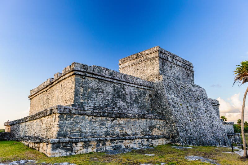 Fördärvar av Tulum royaltyfri bild