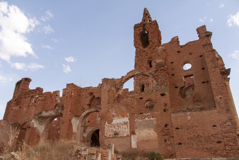 Fördärvar den Belchite byn som förstörs av bombningen av den spanska inbördeskriget arkivfoton Fördärvar den Belchite byn som förstörs av bombningen av den spanska inbördeskriget arkivfoton