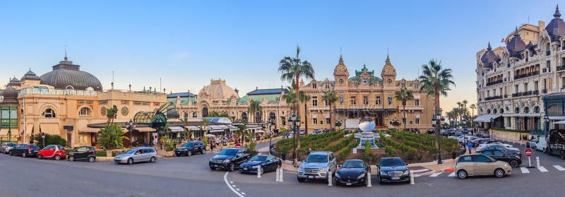Förlägga du Kasino i Monte Carlo Monaco med den storslagna kasinot och Hote royaltyfria bilder Förlägga du Kasino i Monte Carlo Monaco med den storslagna kasinot och Hote royaltyfria bilder