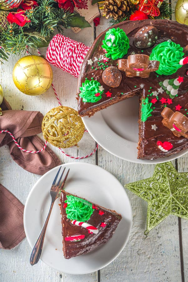 Boules De Chocolat Chaud De Noël Photo stock - Image du femelle