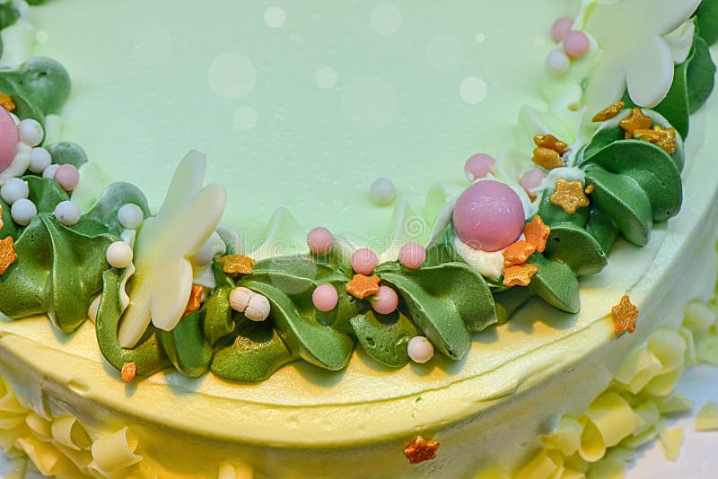 Gateau Delicieux Et Belle Decoration Gateaux De Banane Sur Une Vue Superieure De Fond Blanc Vert De Plat Le G Teau De Nouvelle An Photographie Editorial Image Du Brun Amour Gateau Delicieux Et Belle Decoration Gateaux De Banane Sur Une Vue Superieure De Fond Blanc Vert De Plat Le G Teau De Nouvelle An Photographie Editorial Image Du Brun Amour