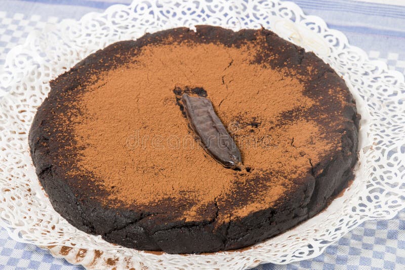 Gateau Fait Maison De Caroube Image Stock Image Du Table Farine Gateau Fait Maison De Caroube Image Stock Image Du Table Farine