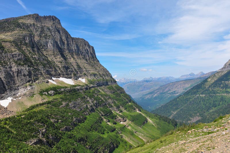 Gaan-aan-de-zonweg in Gletsjer Nationaal Park, Montana, de V.S. stock foto Gaan-aan-de-zonweg in Gletsjer Nationaal Park, Montana, de V.S. stock foto