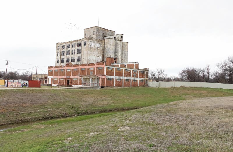 Gainesville Factory editorial stock photo. Image of field 269787118