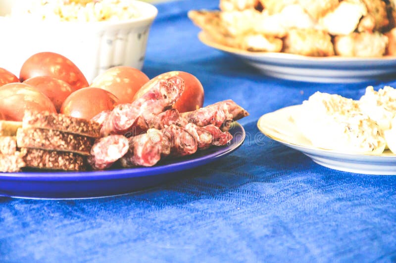 Gala Dinner feast meat hunger dainty Easter Eggs