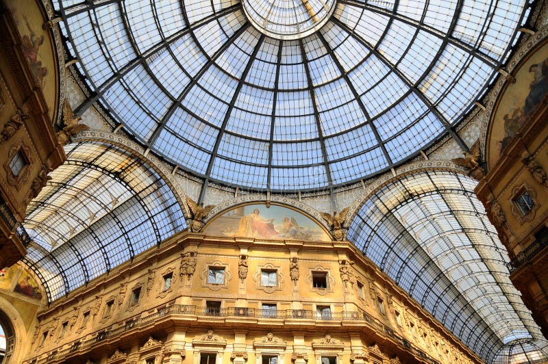 Galleri milano royaltyfri fotografi