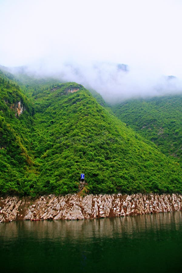 Download Galleria Di Yichang Qingjiang Immagine Stock - Immagine di radura, nantes: 117978975