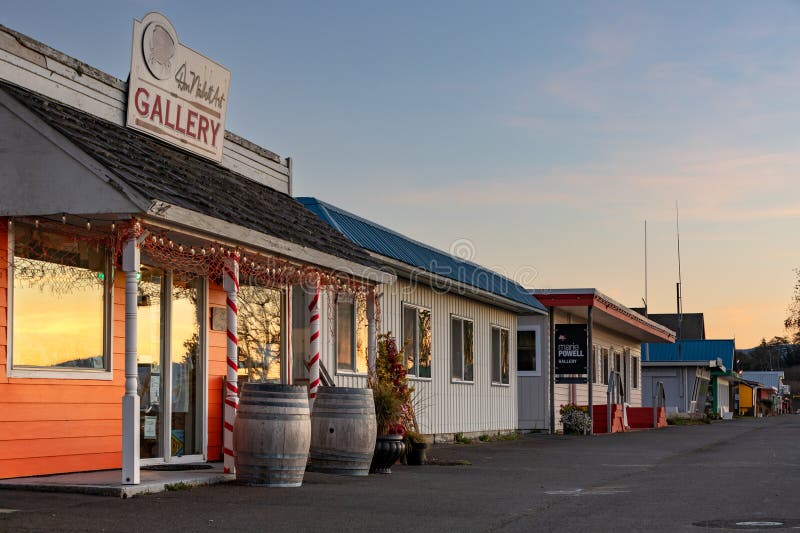 Gallery and Other Shops at Ilwaco Waterfront Editorial Photography