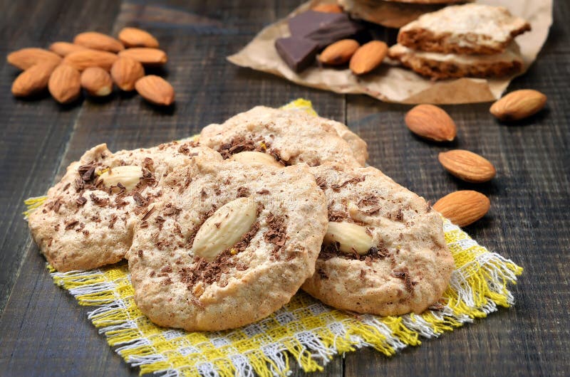 Galletas de almendra hechas en casa fotos de archivo Galletas de almendra hechas en casa fotos de archivo