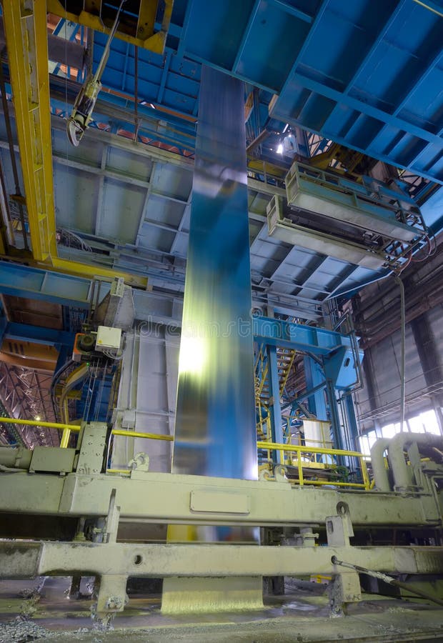 Galvaniserende staalverwerking stock afbeelding Galvaniserende staalverwerking stock afbeelding